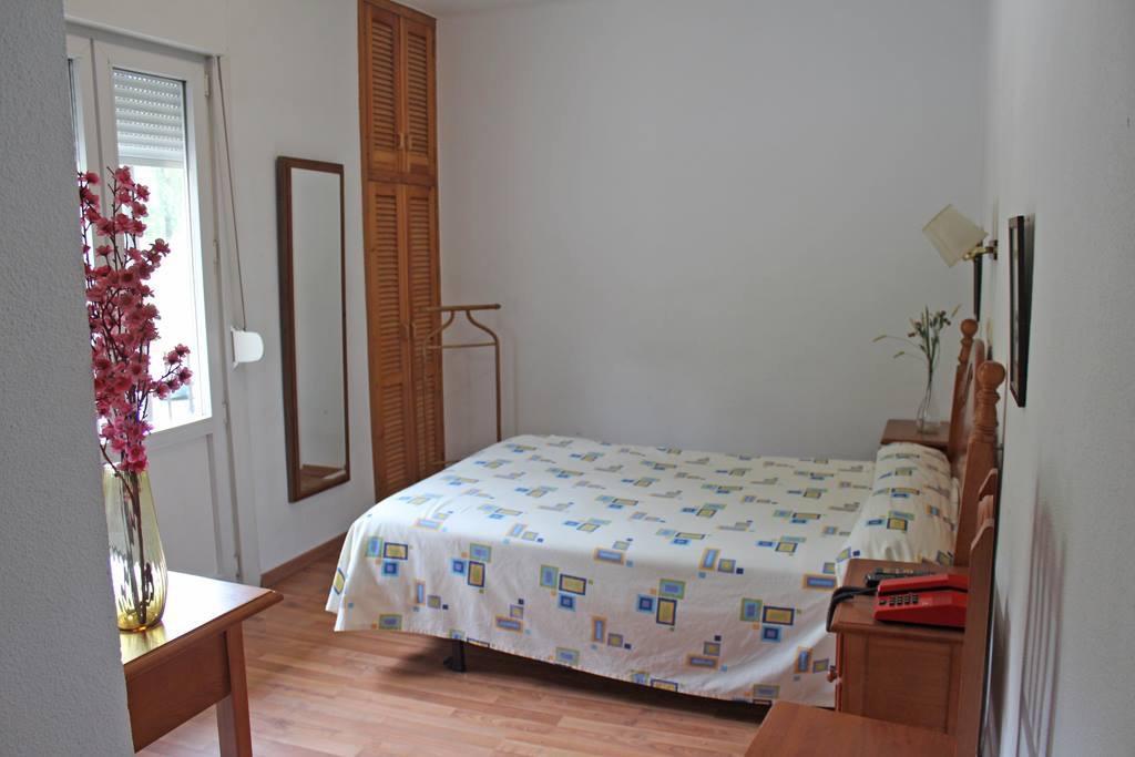 Hostal Pancorbo Luaran gambar