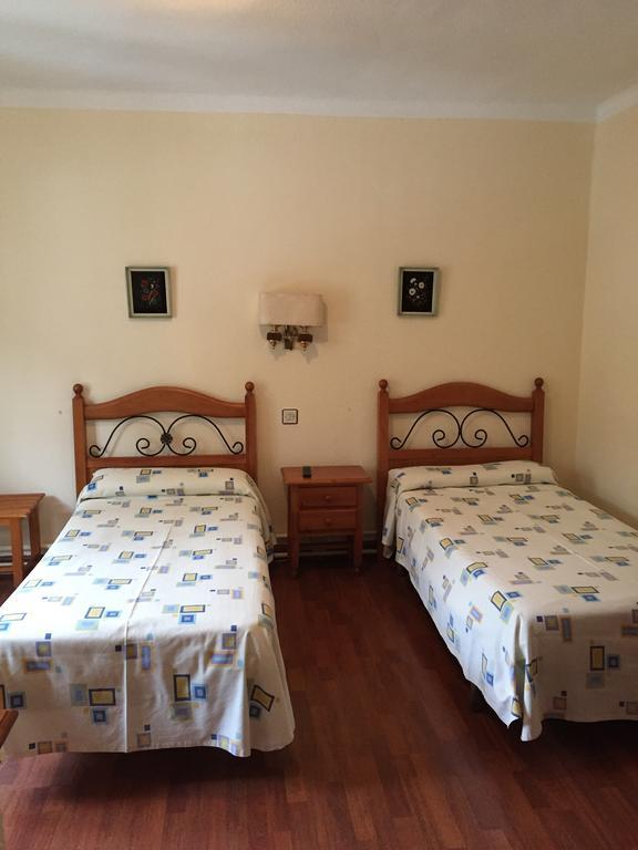 Hostal Pancorbo Luaran gambar