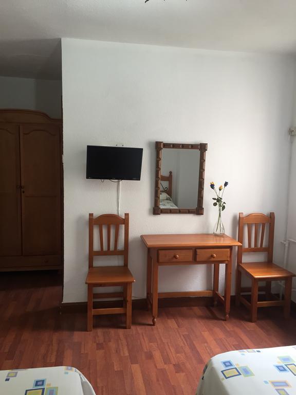Hostal Pancorbo Luaran gambar
