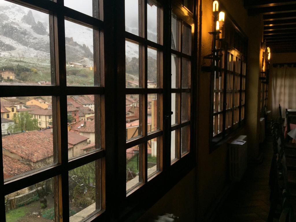 Hostal Pancorbo Luaran gambar